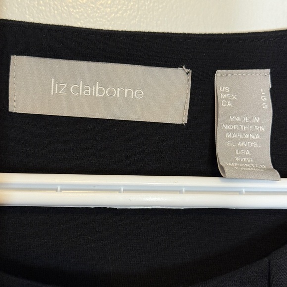 Liz Claiborne Black Tunic Top - Picture 3 of 4